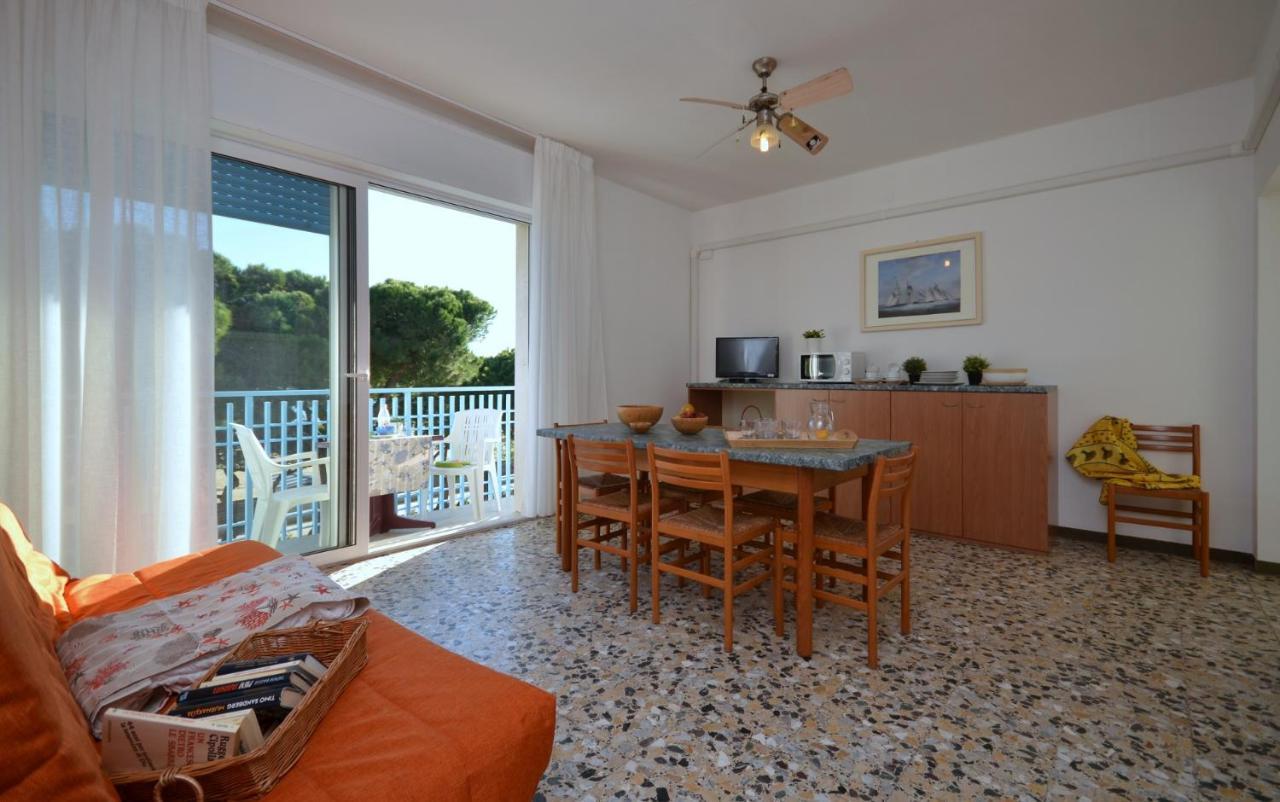 Dal Moro Apartment Lignano Sabbiadoro Bagian luar foto