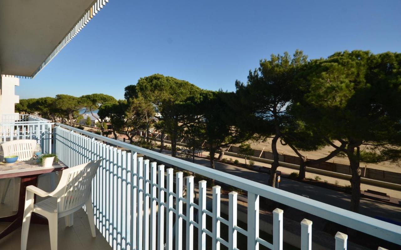 Dal Moro Apartment Lignano Sabbiadoro Bagian luar foto